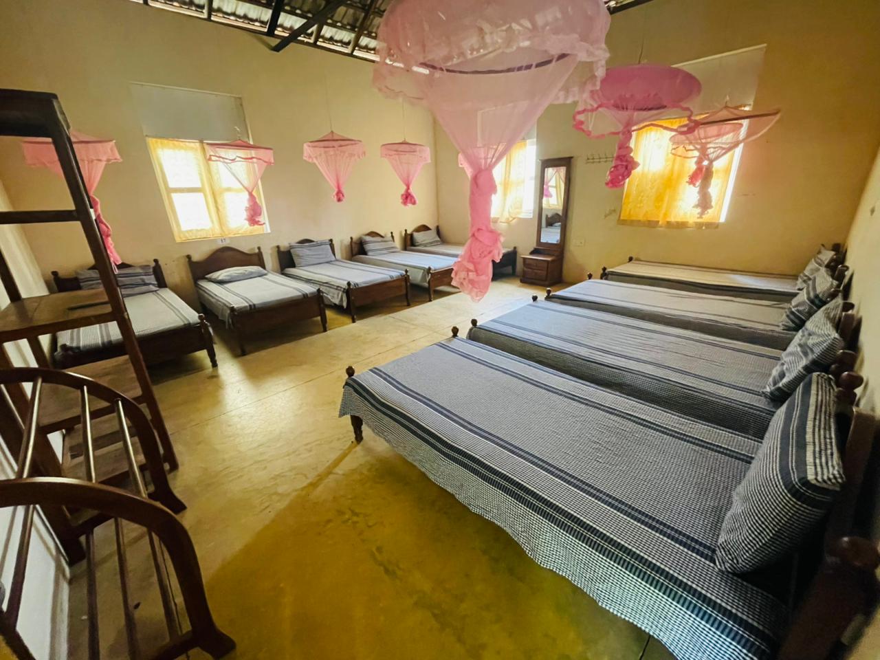 Hostal Room No 01-02