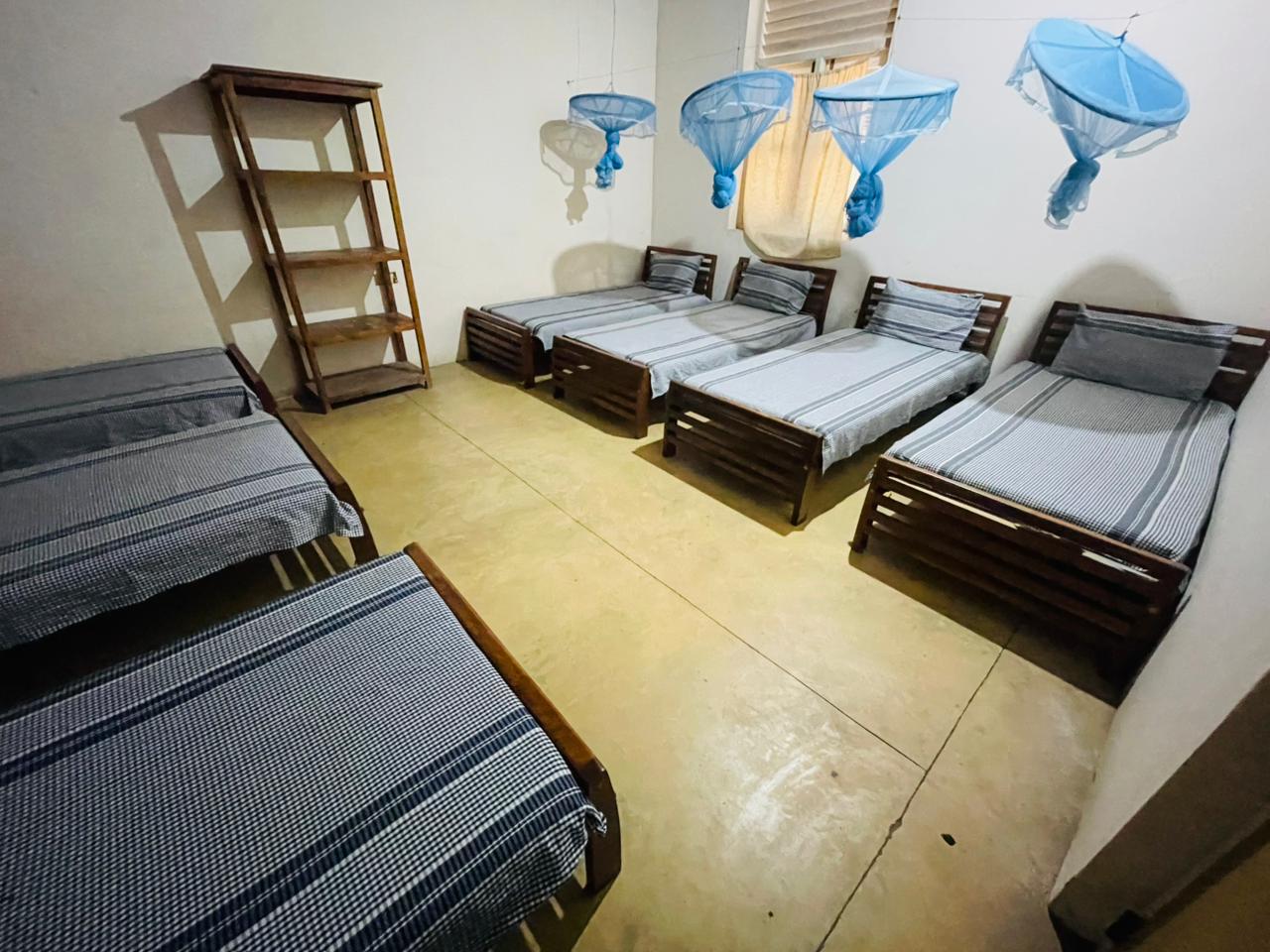 Hostal Room No 11