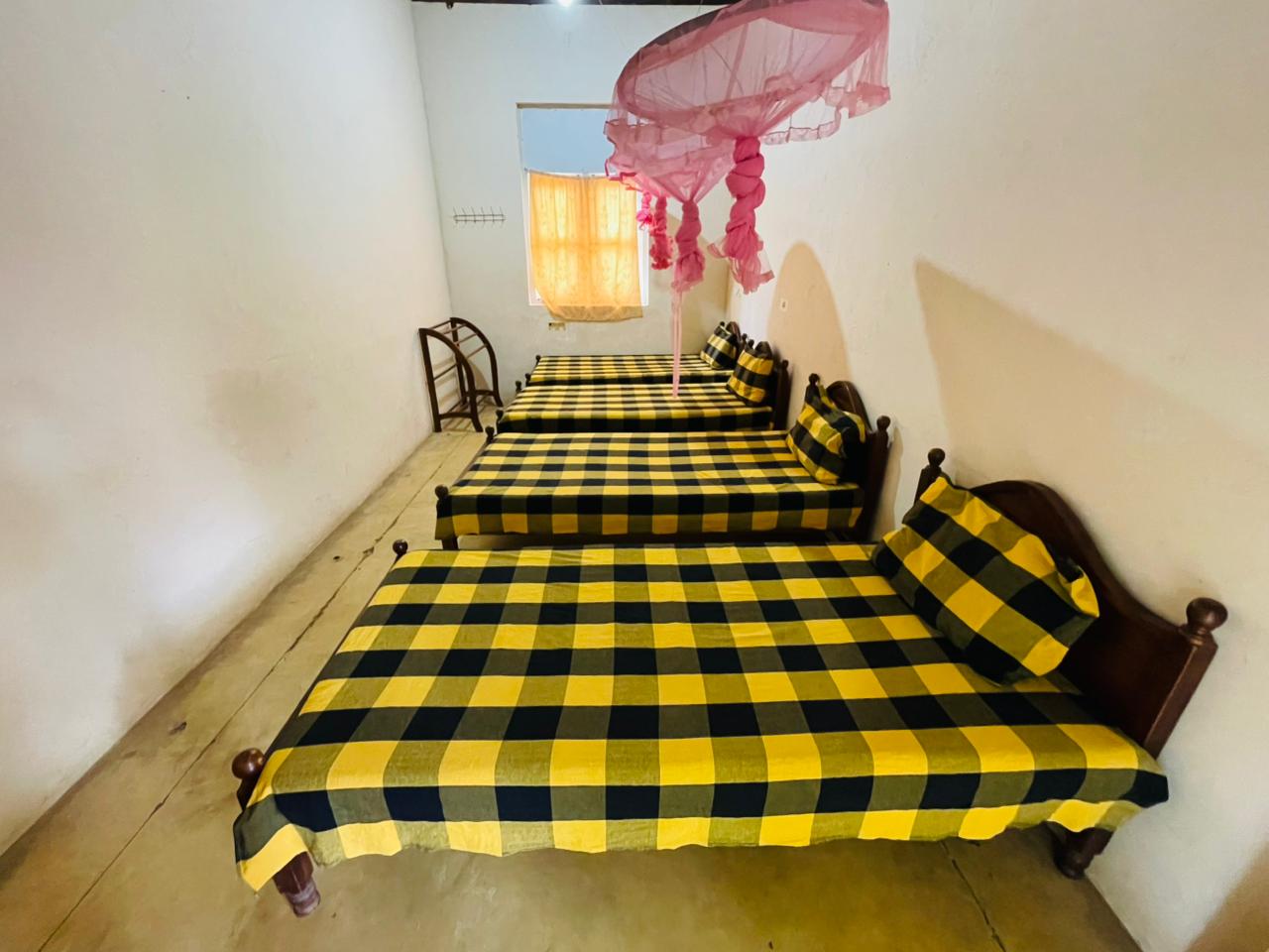 Hostal Room No 01-08